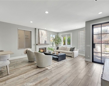 620 22nd Street - Photo Thumbnail 8