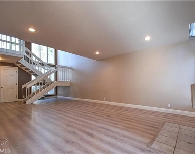17842 Arbor Ln - Photo Thumbnail 33