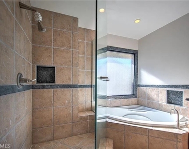 17842 Arbor Ln - Photo Thumbnail 36