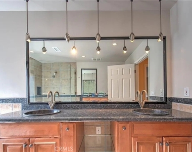 17842 Arbor Ln - Photo Thumbnail 35