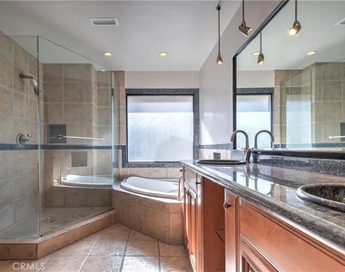 17842 Arbor Ln - Photo Thumbnail 19
