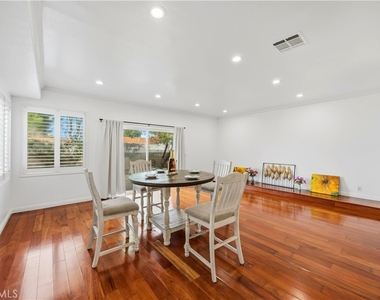 19115 Breckelle - Photo Thumbnail 5