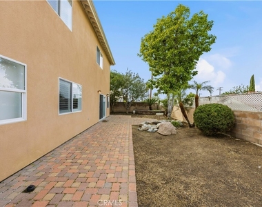 19115 Breckelle - Photo Thumbnail 23
