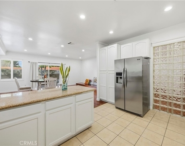 19115 Breckelle - Photo Thumbnail 6