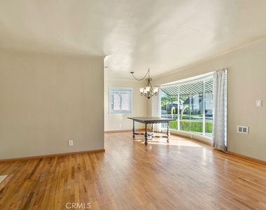 789 W Gleason Street - Photo Thumbnail 3
