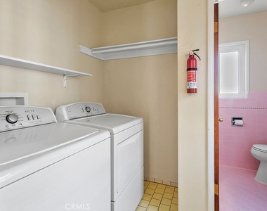 789 W Gleason Street - Photo Thumbnail 9