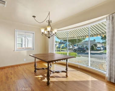 789 W Gleason Street - Photo Thumbnail 5