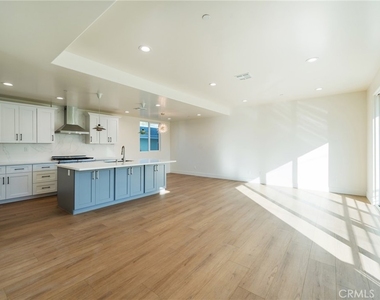 714 N Chestnut Avenue - Photo Thumbnail 5
