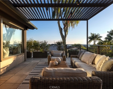 575 Center Street - Photo Thumbnail 8