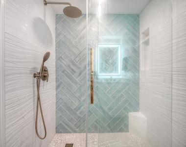 7509 Draper Ave - Photo Thumbnail 22