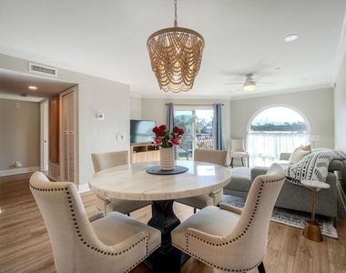 7509 Draper Ave - Photo Thumbnail 10