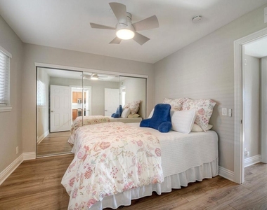 7509 Draper Ave - Photo Thumbnail 19