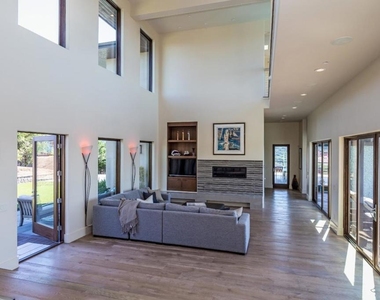465 W Maple Way - Photo Thumbnail 6
