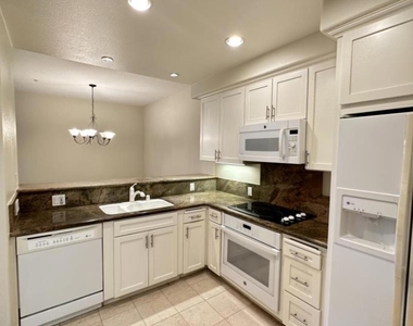 111 Saint Matthews Avenue - Photo Thumbnail 4