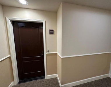 111 Saint Matthews Avenue - Photo Thumbnail 2