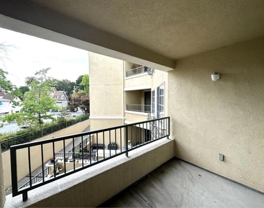 111 Saint Matthews Avenue - Photo Thumbnail 17