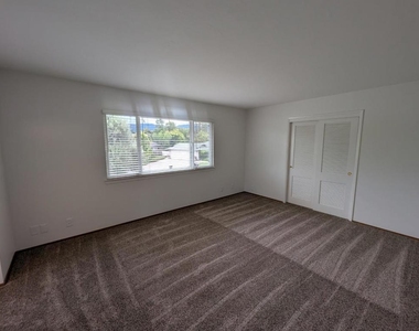 19645 Ladera Court - Photo Thumbnail 7