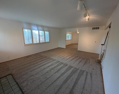 19645 Ladera Court - Photo Thumbnail 37