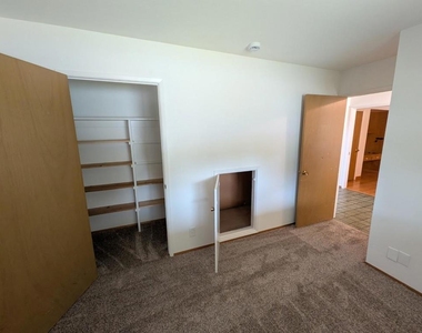 19645 Ladera Court - Photo Thumbnail 32