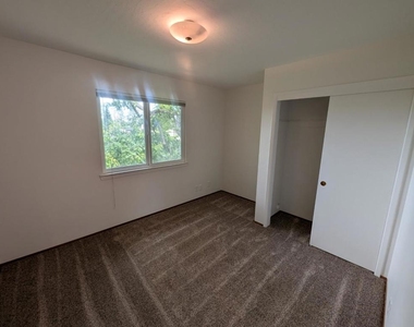 19645 Ladera Court - Photo Thumbnail 16