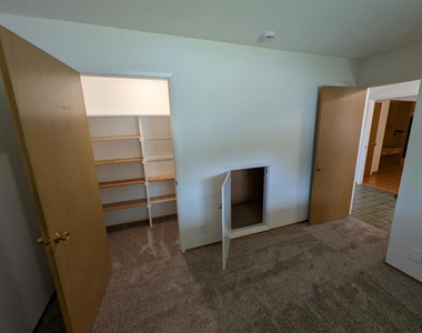 19645 Ladera Court - Photo Thumbnail 33
