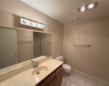 3636 Sumner Avenue - Photo Thumbnail 9