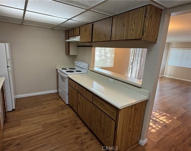 3636 Sumner Avenue - Photo Thumbnail 6