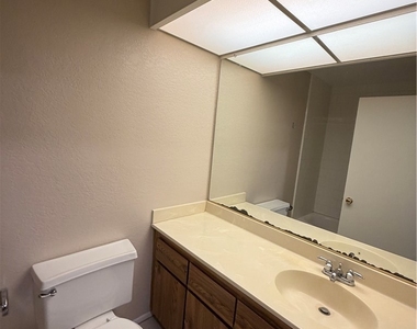 3636 Sumner Avenue - Photo Thumbnail 14