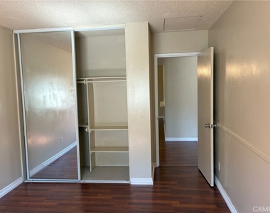 1120 Athena Court - Photo Thumbnail 7