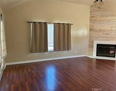 1120 Athena Court - Photo Thumbnail 4