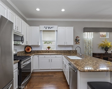 5998 N Indean Canyon Drive - Photo Thumbnail 7