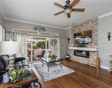 5998 N Indean Canyon Drive - Photo Thumbnail 4