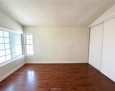 3214 Canary Court - Photo Thumbnail 21