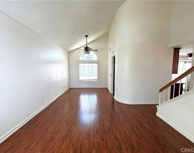 3214 Canary Court - Photo Thumbnail 7