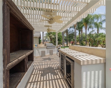 10249 Jurupa - Photo Thumbnail 17