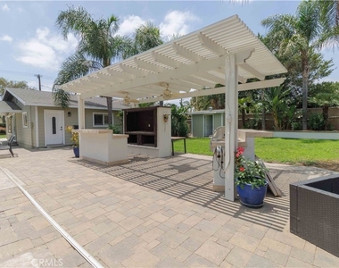 10249 Jurupa - Photo Thumbnail 15