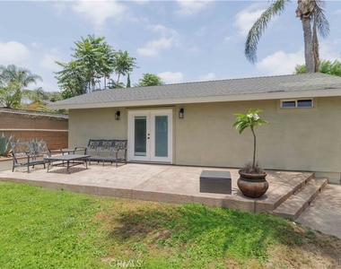 10249 Jurupa - Photo Thumbnail 2