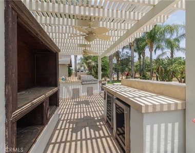 10249 Jurupa - Photo Thumbnail 26