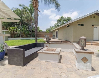 10249 Jurupa - Photo Thumbnail 27