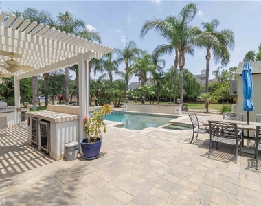 10249 Jurupa - Photo Thumbnail 29