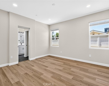 593 E 12th St - Photo Thumbnail 23