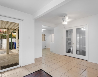 270 S 1st - Photo Thumbnail 24