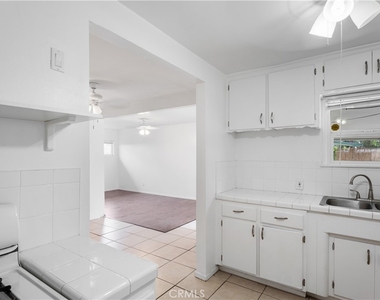 270 S 1st - Photo Thumbnail 21