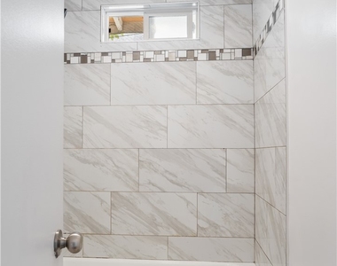 270 S 1st - Photo Thumbnail 11