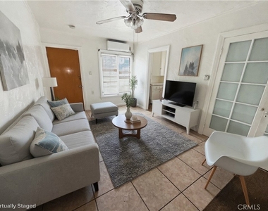 139 E 3rd - Photo Thumbnail 2
