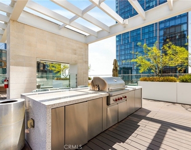 877 S Francisco Street - Photo Thumbnail 25