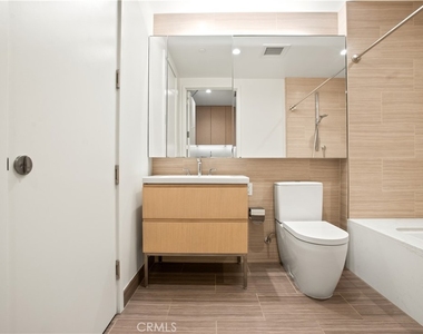 877 S Francisco Street - Photo Thumbnail 10