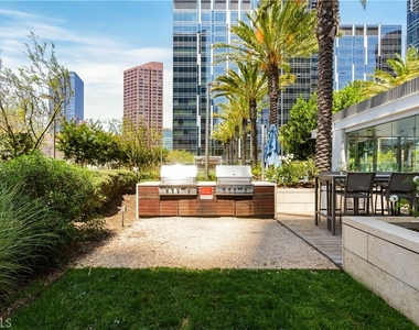 877 S Francisco Street - Photo Thumbnail 15