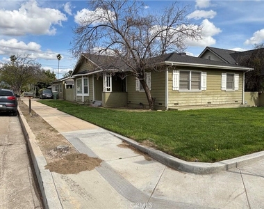 3297 N Pershing - Photo Thumbnail 1