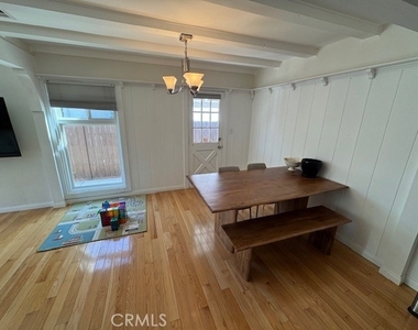 5356 Yolanda Avenue - Photo Thumbnail 5